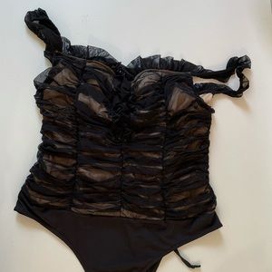 BLACK RUCHED BODYSUIT